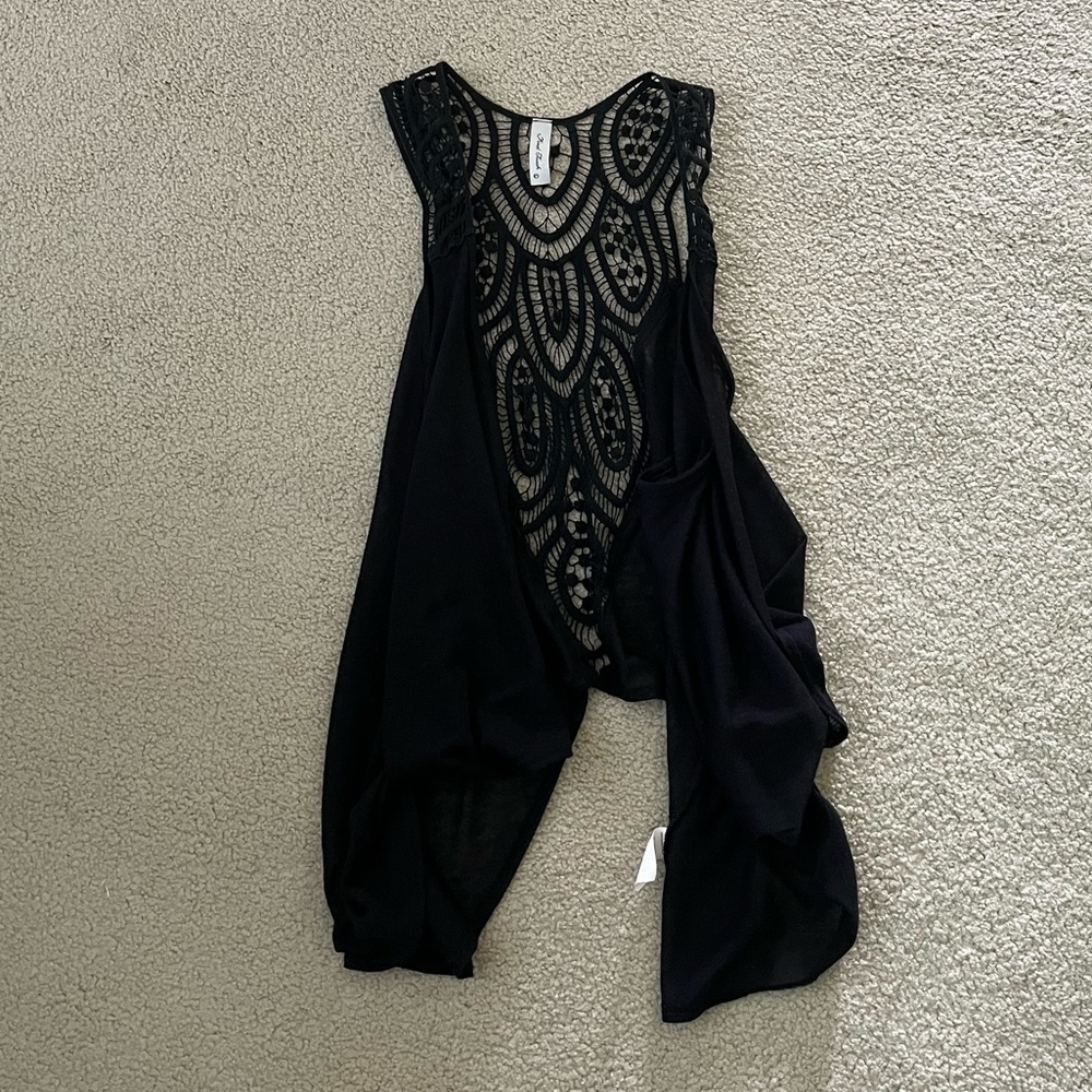 Black high low vest with lace backs size large